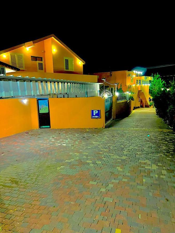 Hotel Ziku Durrës Dış mekan fotoğraf
